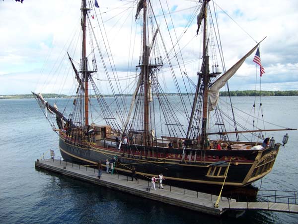 HMS Bounty model ship plans