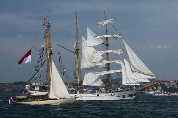 KRI Dewaruci dewarutji model tall ship plans