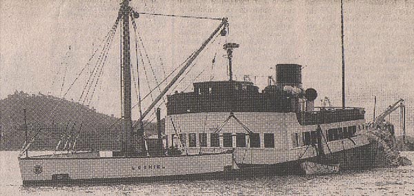 lochiel sank after hitting rocks 1960